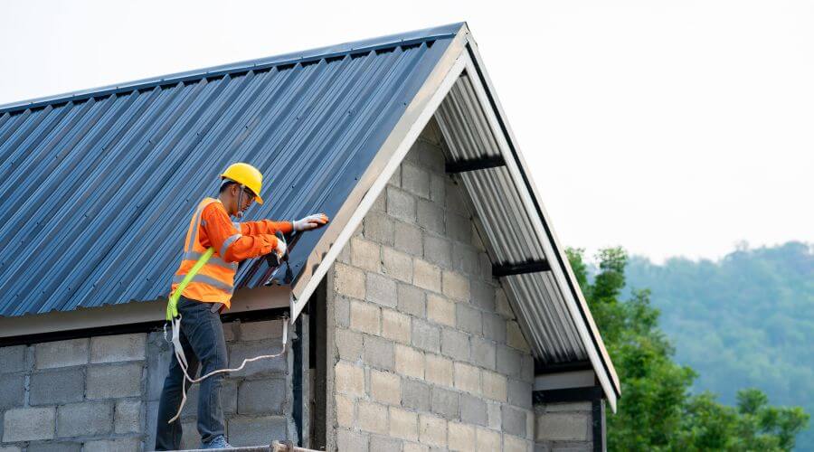 Professional gutter cleaning in Hasbrouck Heights, NJ